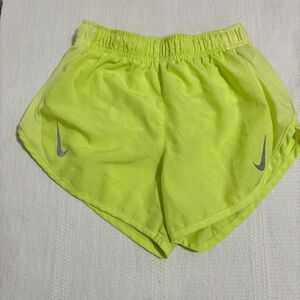 Nike shorts sixs xs